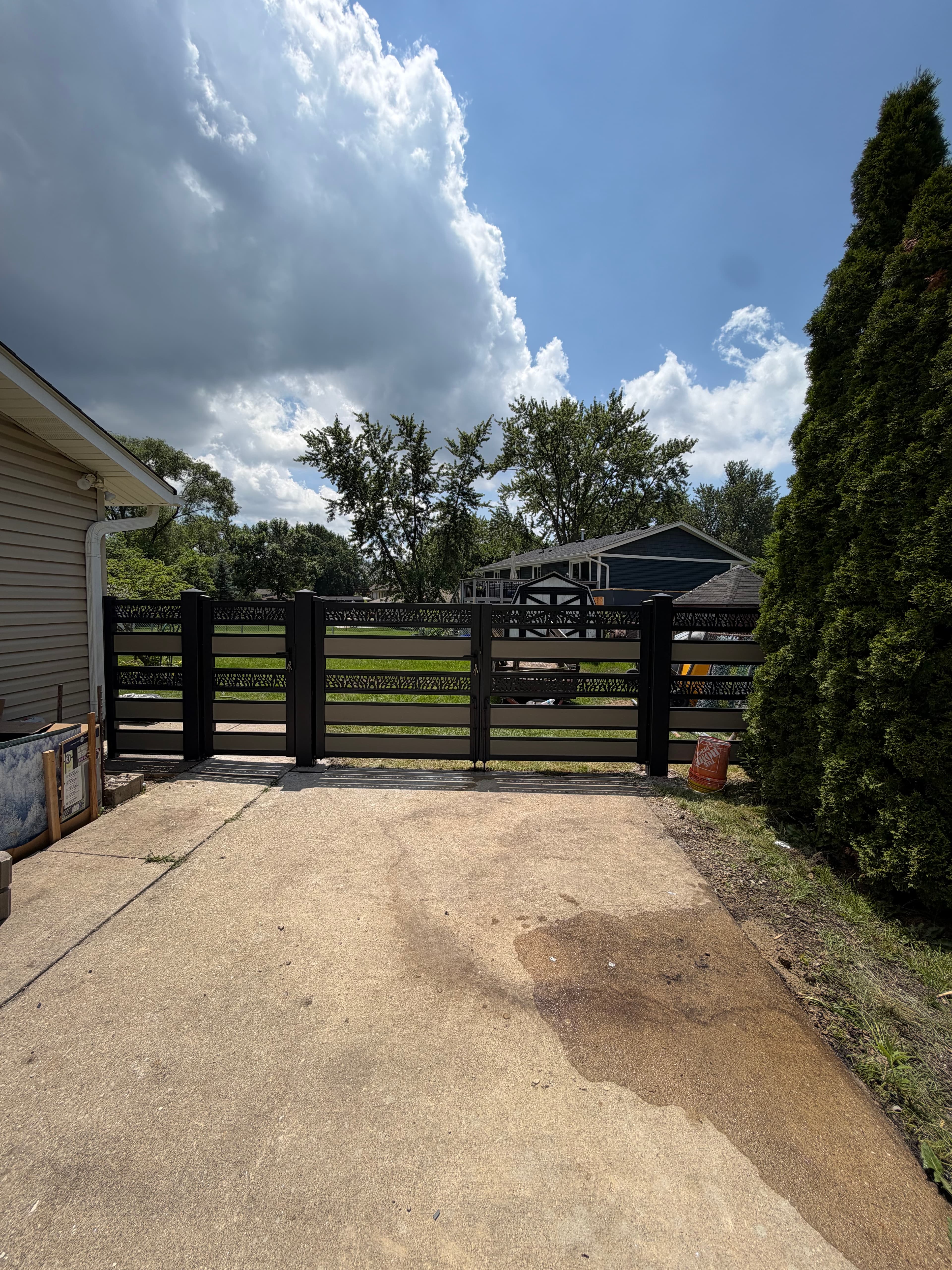 Property Enclosure — Cedar